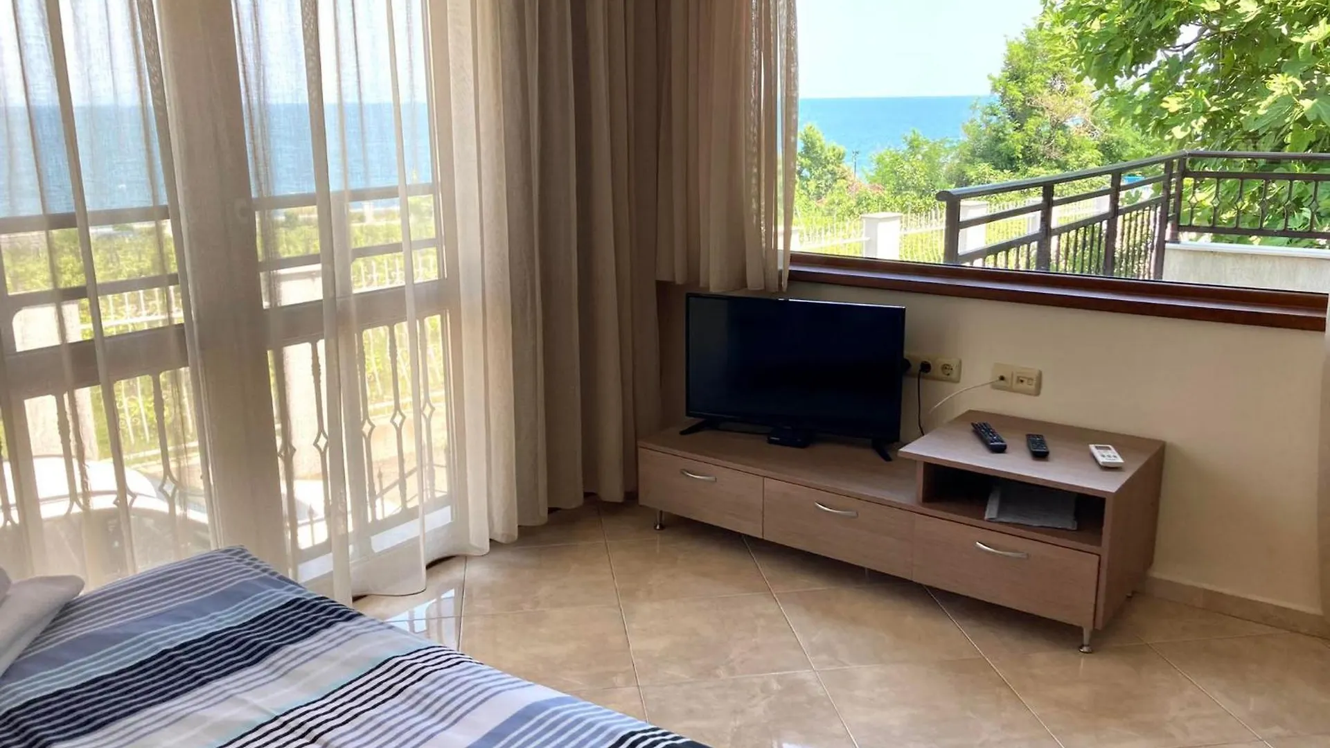 Apolon Complex Aparthotel Sozopol