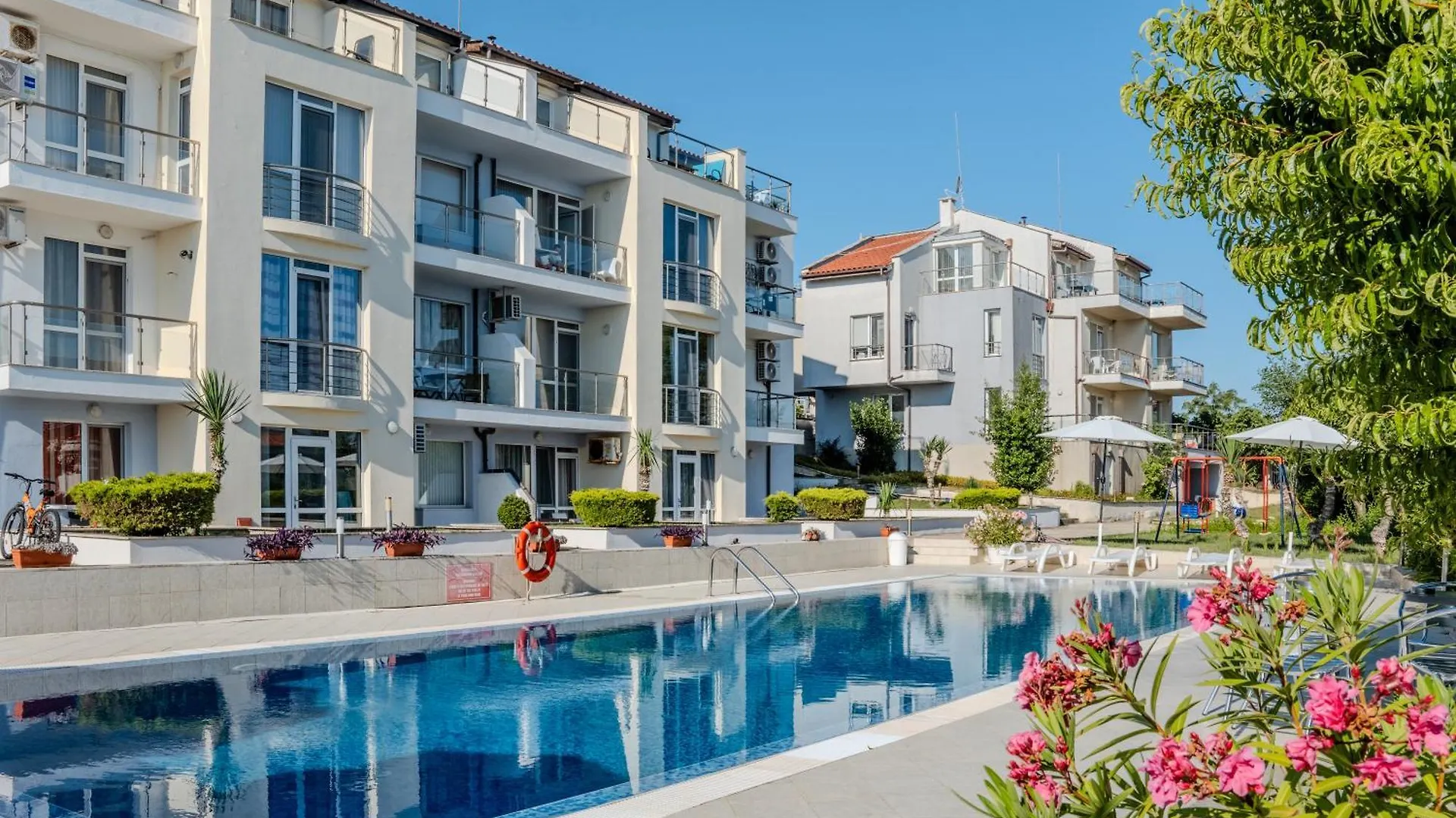 Apolon Complex Aparthotel Sozopol 3*,