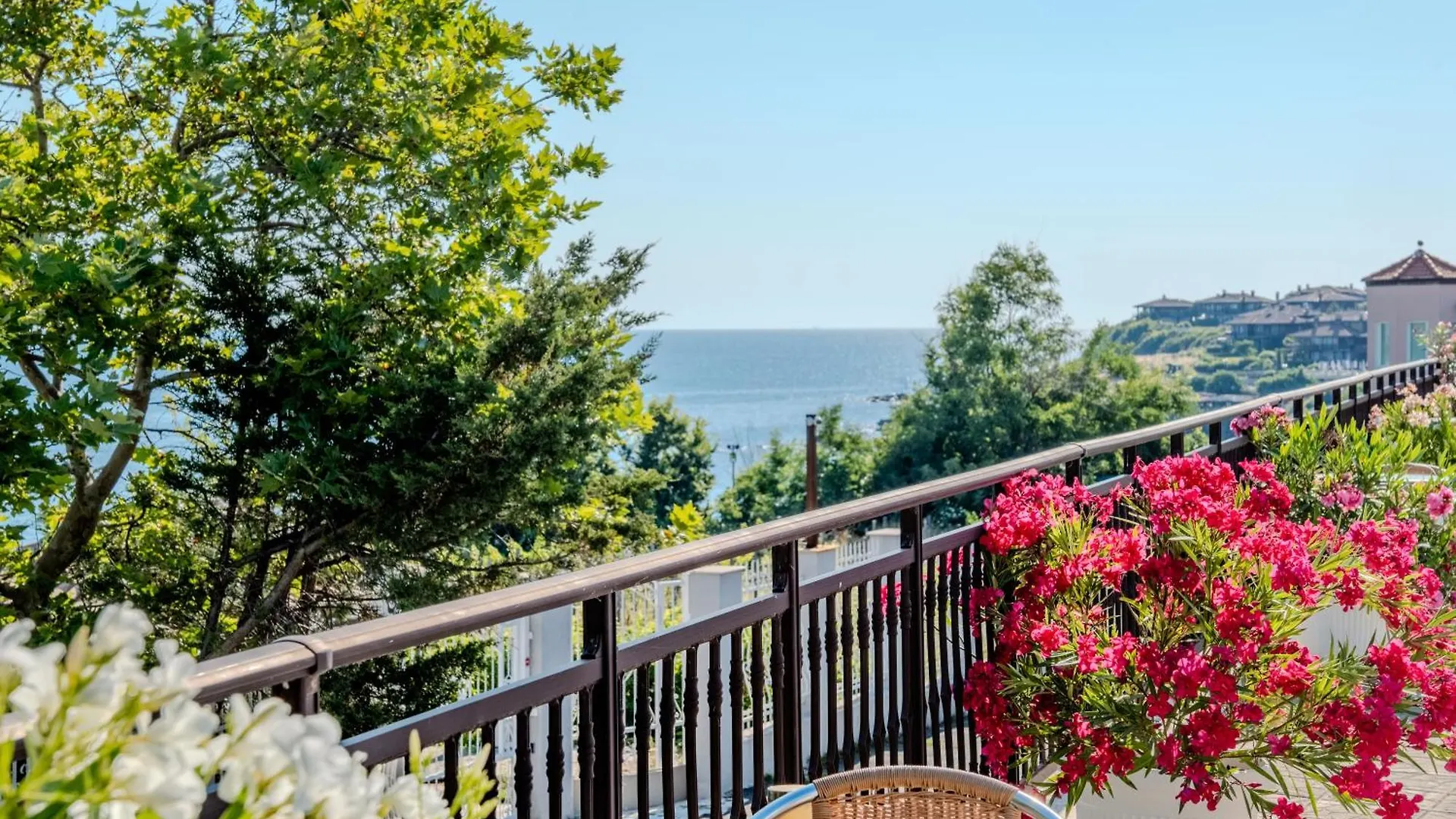 Apolon Complex Aparthotel Sozopol